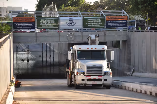 Renán se limitó a decir que la primera semana de marzo iniciarían las obras en el túnel