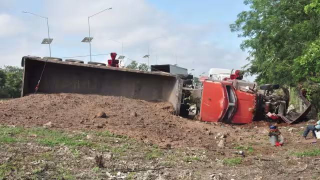 En el lugar se encuentran agentes de la Guardia Nacional (GN) realizando el peritaje correspondiente