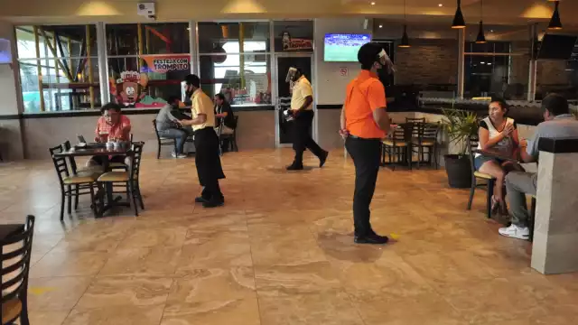Este jueves Yucatán pasaría a Semáforo Amarillo, por lo que restaurantes podrán recibir un mayor cantidad de comensales