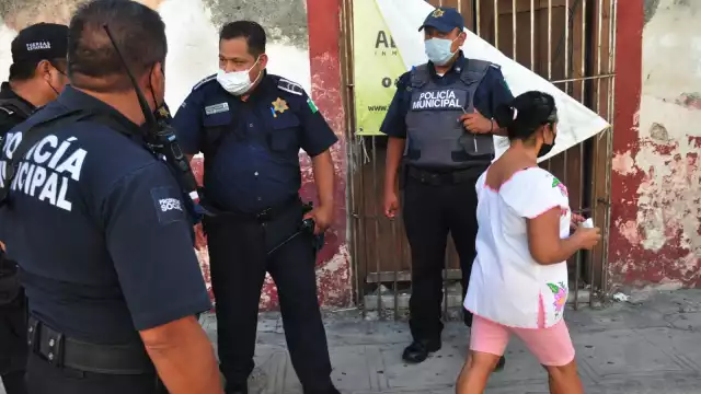 El engaño consistió en la entrega de dinero y alhajas