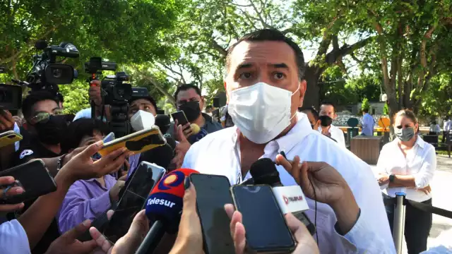 El diputado Rafael Echazarreta presentó al pleno un punto de acuerdo para que el Ayuntamiento exponga el plan de la obra