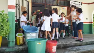 La SEQ declaró que se inició el nuevo ciclo escolar con una matrícula preliminar de 359 mil 880 alumnos