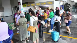 Disminuyen frecuencias aéreas en Campeche