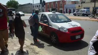 La mitad de los 850 ruleteros en el municipio de Campeche necesitan actualizar o pagar documentos de circulación, pero afirman que no pueden por la lentitud de autoridades