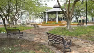Parques y barrios de Campeche se encuentran en abandono