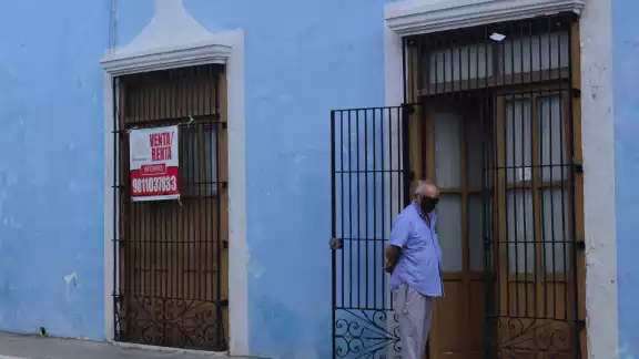 Inspectores de obra, especialistas, operadores de tractocamiones de volteo y obreros en general buscan opciones de residencia en San Francisco de Campeche