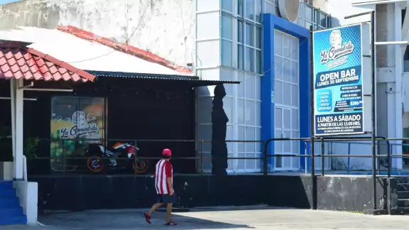 La Ley Seca no es una opción, ya que muchos restaurantes, cantinas y bares tienen créditos pendientes que cumplir La Ley Seca no es una opción, ya que muchos restaurantes, cantinas y bares tienen créditos pendientes que cumplir