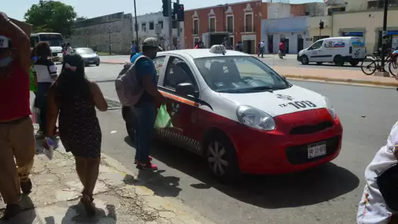 La mitad de los 850 ruleteros en el municipio de Campeche necesitan actualizar o pagar documentos de circulación, pero afirman que no pueden por la lentitud de autoridades