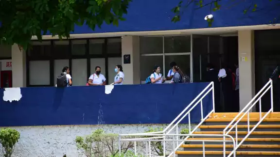 El Rector de la Universidad de Campeche aseguró que los estudiantes son responsables en temas de su salud