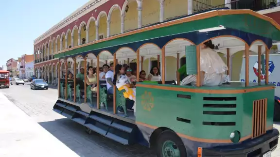 Turistas dejaron gran derrama económica en Campeche Turistas dejaron gran derrama económica en Campeche