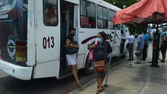 El primero de enero sólo trabajará el 50 por ciento del parque vehicular El primero de enero sólo trabajará el 50 por ciento del parque vehicular