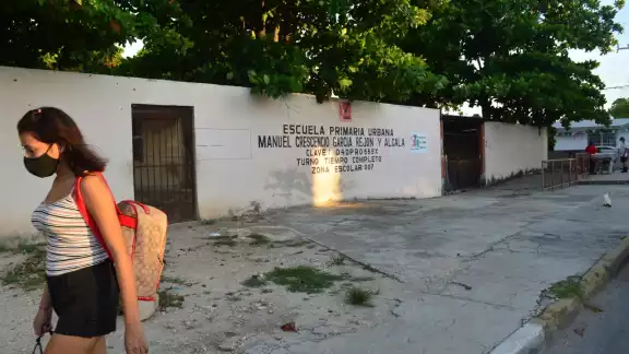 Secretaría de Educación informó que el número de planteles vandalizados puede ascender a 100