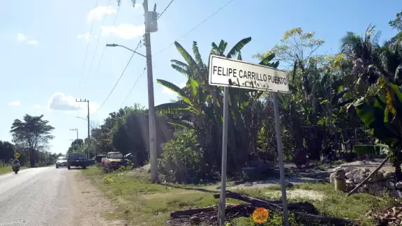 Pobladores de Champotón bloquearon carreteras para exigir justicia por la muerte de un párroco Pobladores de Champotón bloquearon carreteras para exigir justicia por la muerte de un párroco