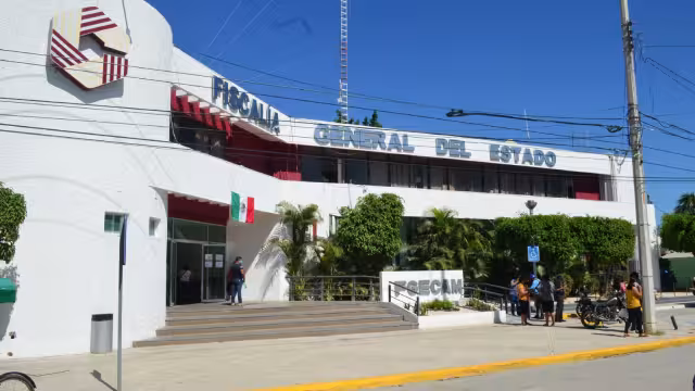 La polémica es por los cargos que dieron a hijos de titular de la SSP tanto en Campeche como en Ciudad del Carmen