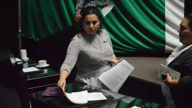 La senadora quintanarroense Mayuli Martínez indicó que la firma del documento con VOX es para 'detener el comunismo en México'