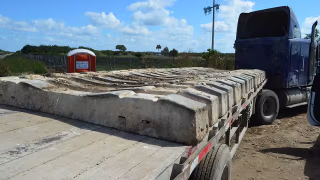 Algunas obras de la constructora le han sido suspendidas por falta de documentación