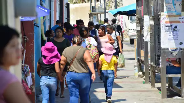 Entre los síntomas están: enrojecimiento del ojo, ardor, vista borrosa, lagrimeo, picor,