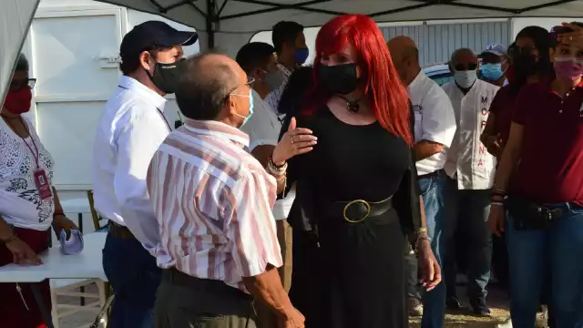 Layda Sansores decidió omitir tres de las empresas en las que tiene participación