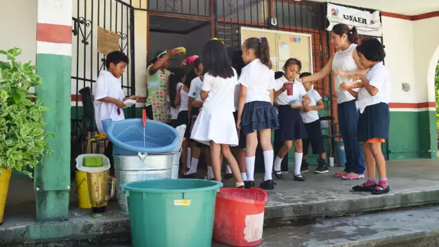 La SEQ declaró que se inició el nuevo ciclo escolar con una matrícula preliminar de 359 mil 880 alumnos