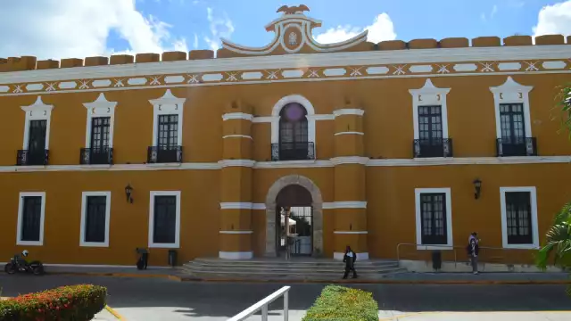 El Ayuntamiento de Campeche registró 10 funcionarios inhabilitados