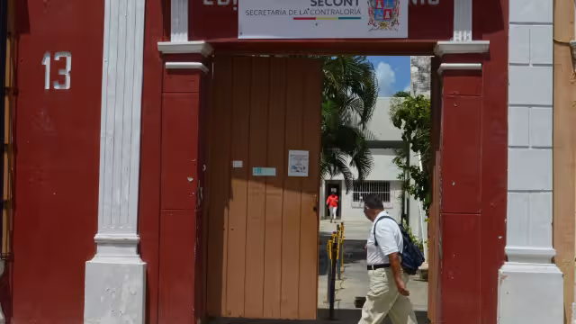 La secretaria de la Contraloría, María Eugenia Enríquez Reyes reconoció que no existe ninguna denuncia ante la Fiscalía