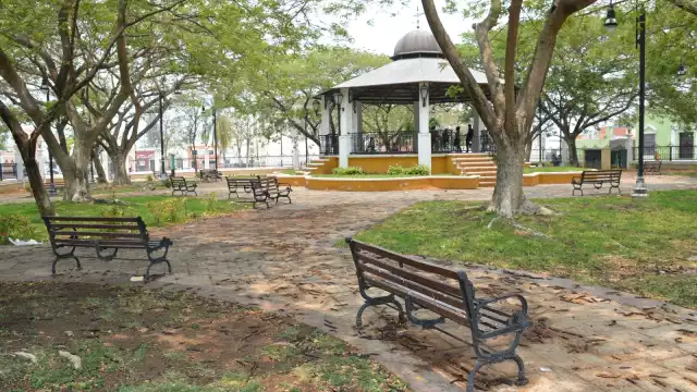 Parques y barrios de Campeche se encuentran en abandono