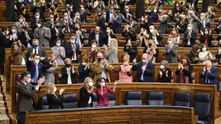 España es uno de los pocos países europeos que reinstauró a fines de diciembre la mascarilla en espacios abiertos