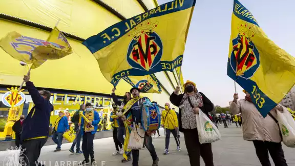 Los seguidores del Villarreal han viajado a Anfield para enfrentar al Liverpool en la Champions League
