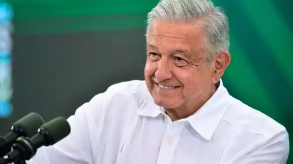 Desde Campeche, AMLO asegura que el próximo año se terminará de concretar el mejoramiento del sistema de salud. Desde Campeche, AMLO asegura que el próximo año se terminará de concretar el mejoramiento del sistema de salud.