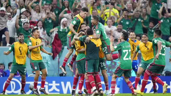 El gol de México en la celebración del segundo gol. Foto: Especial
