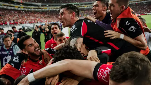 El partido arrancará en punto de las 20:10 horas, por lo que se espera sea un partido cardiaco