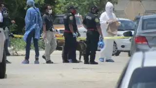 Un policía indicó que en varias ocasiones ha escuchado ruidos y ha visto sombras dentro de la casa