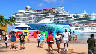 Cozumel al bordo del colapso: Saturación de visitantes, pobreza y problemas en la economía