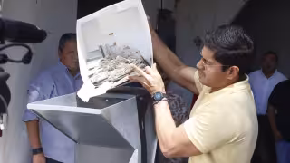 INE destruye 11 mil credenciales en Campeche y advierte que otras 36 mil perderán vigencia
