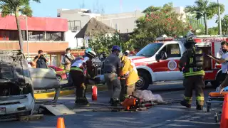 Entregaron reconocimientos a los cuerpos de emergencias y recordaron la gran labor de Protección Civil, Bomberos y Cruz Roja