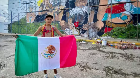 El artista urbano ya había estado en Quintana Roo, pintando murales en Playa del Carmen y Tulum El artista urbano ya había estado en Quintana Roo, pintando murales en Playa del Carmen y Tulum