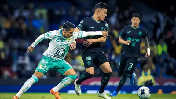 El América ligó su quinta victoria consecutiva El América ligó su quinta victoria consecutiva