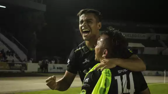 El encuentro se lleva a cabo en el estadio “Francisco Zarco” en Durango