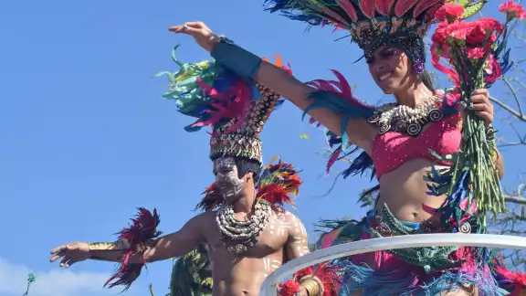 El Martes de Batalla de las Flores del Carnaval de Mérida 2023 cerró con gran afluencia de personas
