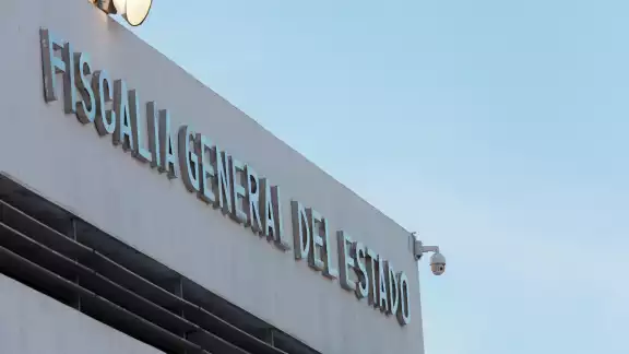 La pareja deberá de permanecer en prisión preventiva La pareja deberá de permanecer en prisión preventiva