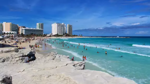 Se espera una temperatura máxima de 31 °C en Cancún Se espera una temperatura máxima de 31 °C en Cancún