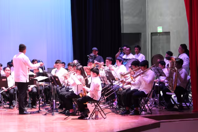 Hopelchén se convirtió en la sede del Primer Encuentro Estatal de Bandas de Música Comunitarias este sábado al mediodía.