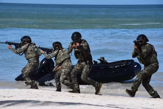 Los elementos viajarán a bordo de una aeronave institucional y trasladarán equipo táctico y armamento orgánico