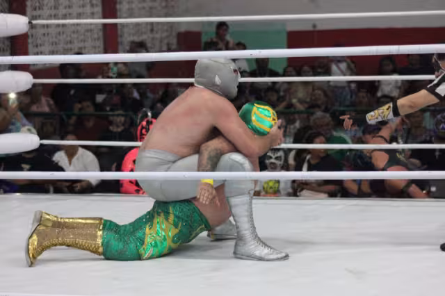 El Santo Junior se llevó la victoria en su presentación ante la afición de Cancún