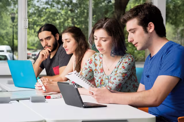 Este estudiante del Tec de Monterrey pide ganar mucho al mes