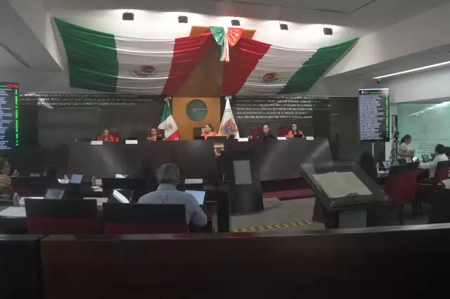 ¿Por qué la deuda pública divide a diputados en Campeche?