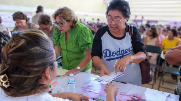 En Mérida sigue la entrega de tarjetas de la Pensión Mujeres Bienestar En Mérida sigue la entrega de tarjetas de la Pensión Mujeres Bienestar