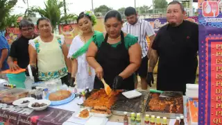 Presentan la “Feria del Mucbipollo” en Mérida: Se venderán hasta en 800 pesos y habrá de castacán, jamón con queso y lechón negro
