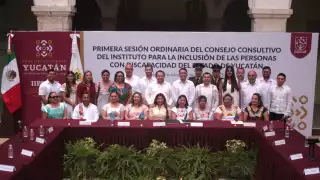 Joaquín Díaz Mena encabeza la primera reunión del Consejo Consultivo del Instituto para las Personas con Discapacidad de Yucatán