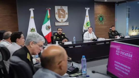 El gobernador Joaquín Díaz Mena preside la sesión del Consejo Consultivo de Tránsito y Vialidad